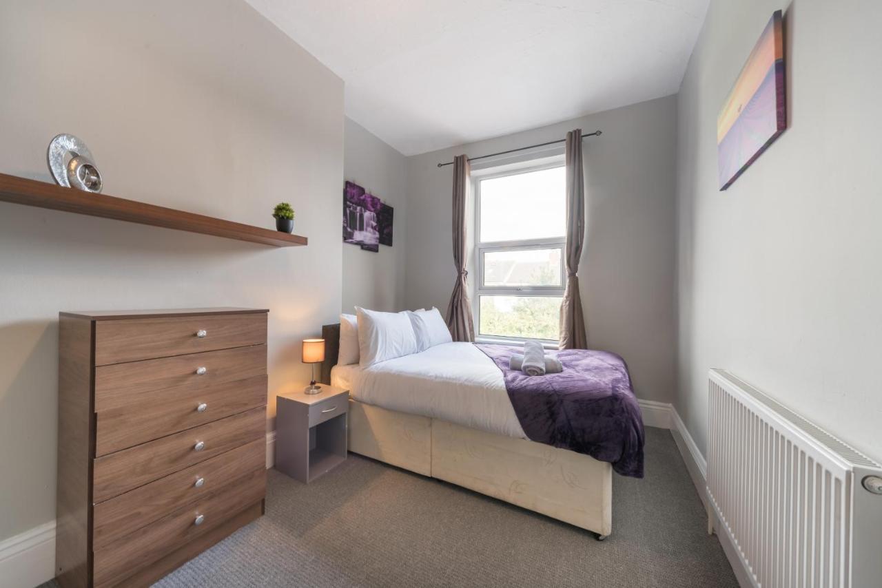 3 Bedroom Saks - 2 Living Area House In Newland Ave Hull Kingston upon Hull Eksteriør bilde