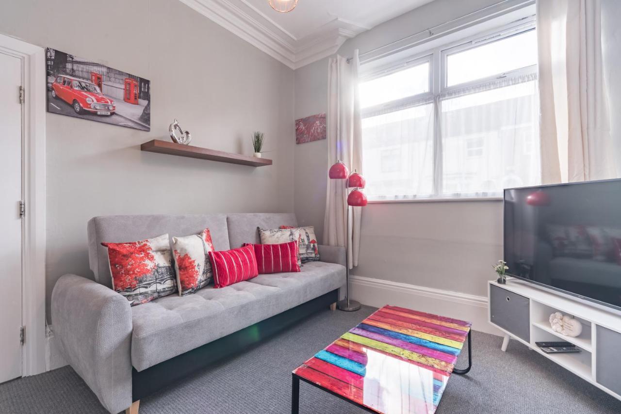 3 Bedroom Saks - 2 Living Area House In Newland Ave Hull Kingston upon Hull Eksteriør bilde