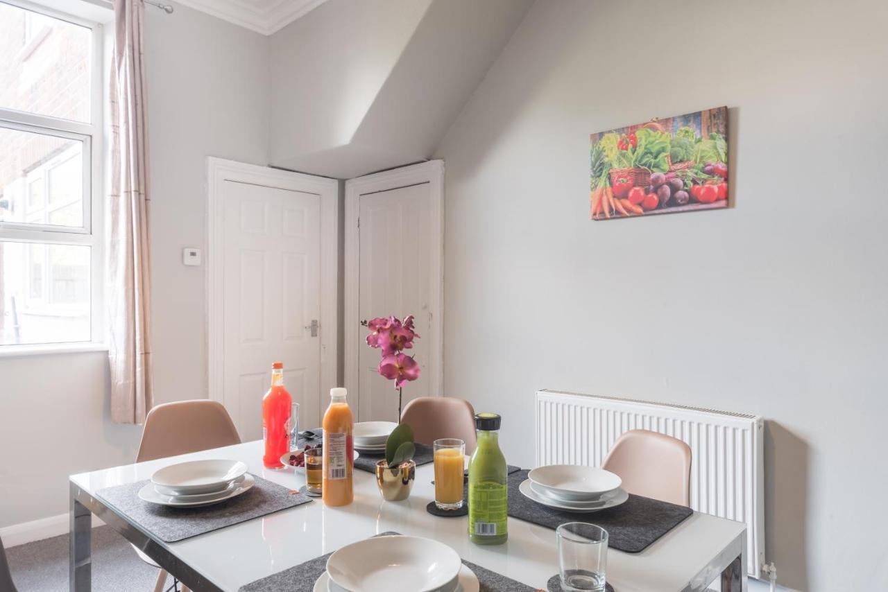 3 Bedroom Saks - 2 Living Area House In Newland Ave Hull Kingston upon Hull Eksteriør bilde