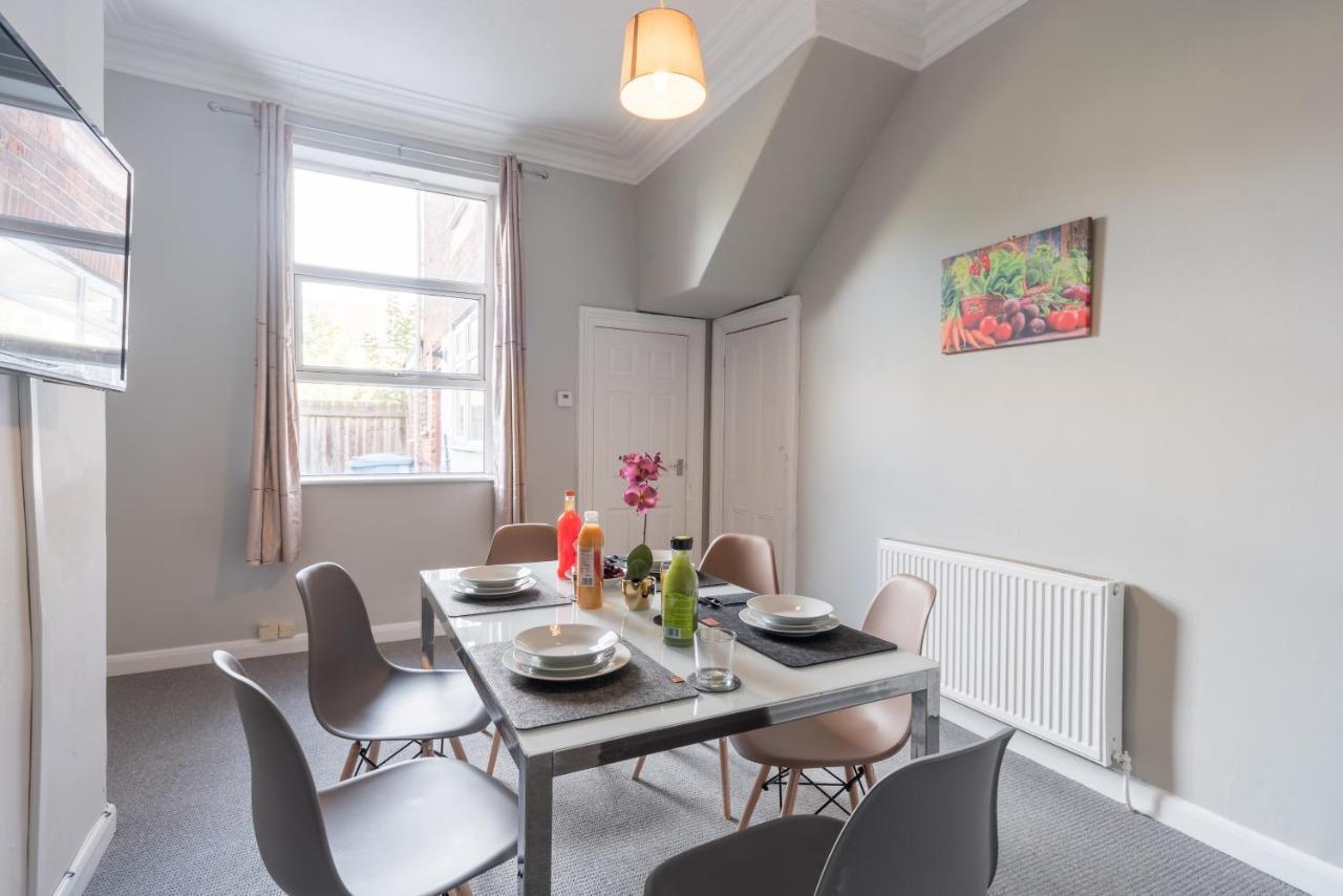 3 Bedroom Saks - 2 Living Area House In Newland Ave Hull Kingston upon Hull Eksteriør bilde